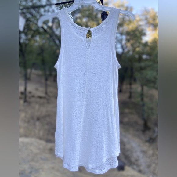 $6 👚 Frenchi Knitted Layering Tank - Picture 2 of 3